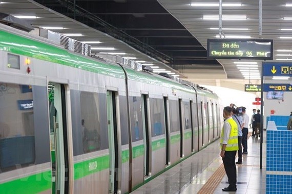 吉靈-河東都市地鐵線已投入運行。