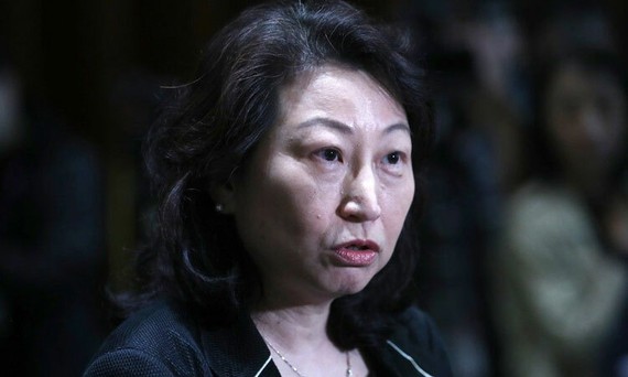 Trung Quốc chỉ trích vụ tấn công quan chức Hồng Công ở London Cục trưởng Tư pháp Hồng Công Teresa Cheng. Ảnh: SCMP