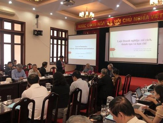 Khó bỏ điều kiện kinh doanh vì không Bộ nào muốn bỏ quyền lợi và lợi ích của mình cả  Toàn cảnh hội thảo