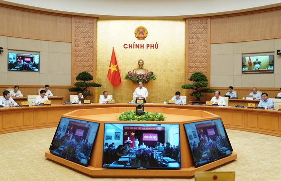 Chính phủ yêu cầu “đặc trị” bệnh chậm giải ngân vốn đầu tư công Chính phủ họp ngày 16-7. Ảnh: QUANG PHÚC