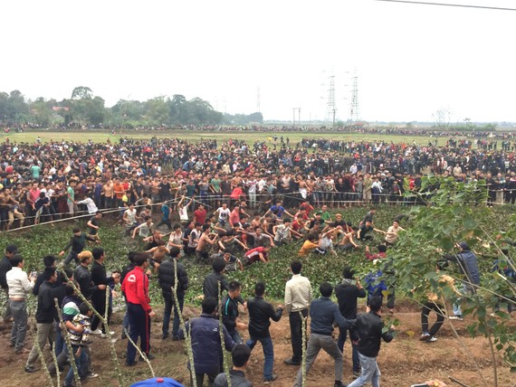 Mùa lễ hội xuân 2020: Ngăn những hình ảnh phản cảm Hội Phết Hiền Quan, Phú Thọ thường xuyên “vỡ trận”