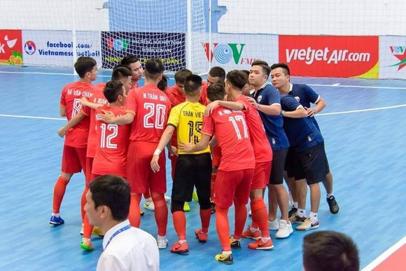 Vì sao HLV futsal Đà Nẵng từ chức? ảnh 1