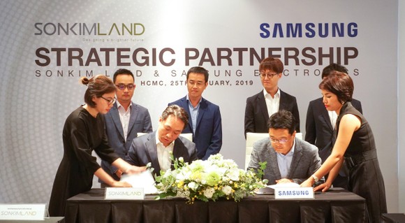 SonKim Land và Samsung Electronics ký kết hợp tác chiến lược ảnh 1