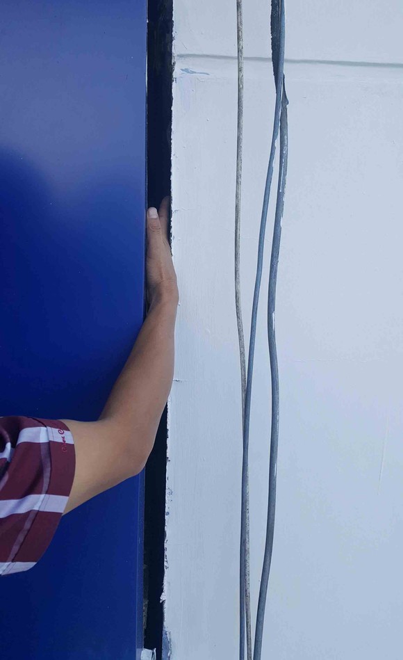 Công trình xây dựng không an toàn, gây sụt lún nguy hiểm các nhà kế cận ảnh 4