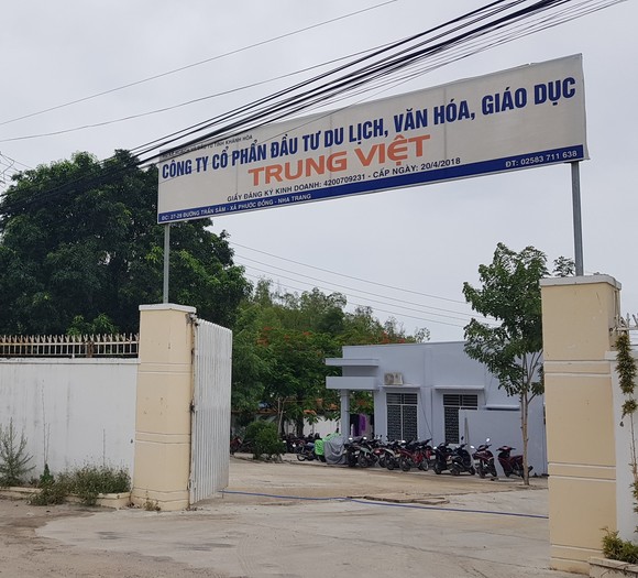 Các showroom đón khách Trung Quốc tại Nha Trang 'thách đố' chính quyền ảnh 1