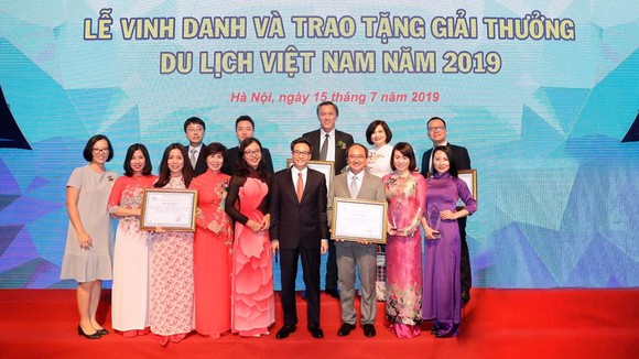 Saigontourist đạt nhiều giải thưởng du lịch Việt Nam 2019 ảnh 1