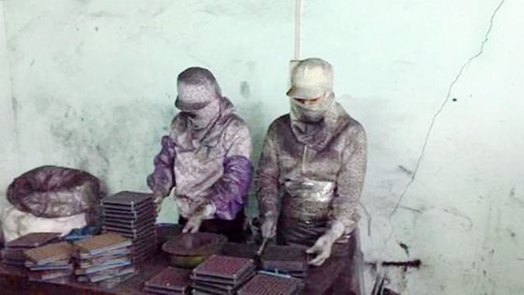 Kinh hoàng chế thuốc chữa ung thư từ hàng tấn bột than tre ảnh 1