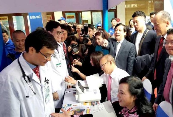 Thủ tướng kêu gọi toàn dân tập thể dục, duy trì lối sống lành mạnh ảnh 6