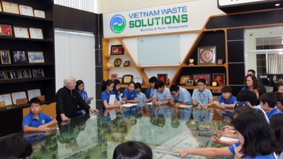 Học sinh trường Quốc tế Nam Sài Gòn tham quan VWS ảnh 1