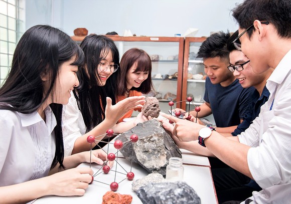 Cơ chế tự chủ đại học - Cần sát thực tế hơn ảnh 1