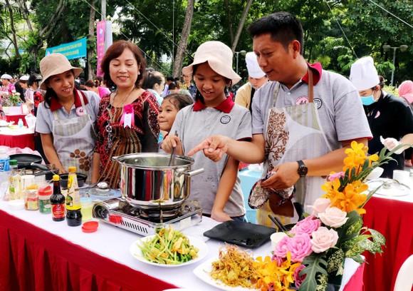 Nhóm bếp lửa yêu thương ảnh 1
