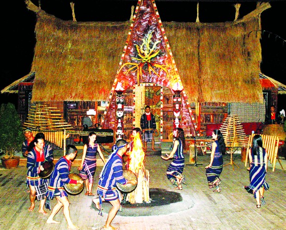 Trải nghiệm du lịch buôn làng ảnh 1