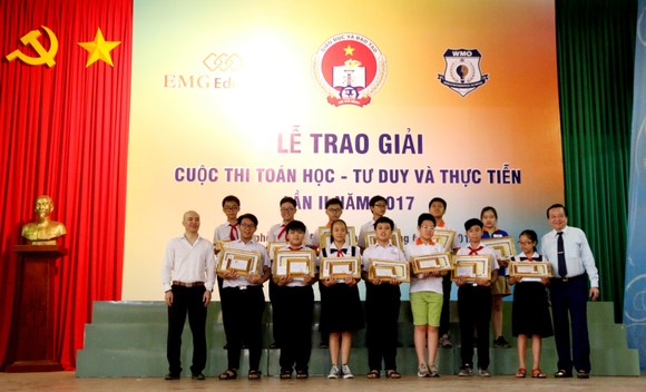 117 học sinh được trao giải cuộc thi Toán học - Tư duy và Thực tiễn lần 2 ảnh 1