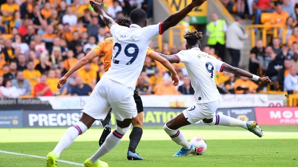 Wolves - Chelsea 2-5: Abraham ghi hattrick gây sốc cho bầy sói ảnh 4