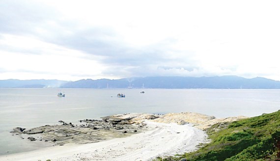 Không thể đưa chất nạo vét ở cảng biển Vĩnh Tân lên bờ ảnh 1