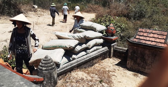 Vụ đất tặc lộng hành đào phá núi Mò O: Vì sao chưa đối thoại, công khai kết quả xử lý? ảnh 4