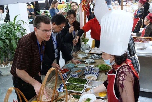 Điều gì đang diễn ra ở Trung tâm Báo chí quốc tế? ảnh 16