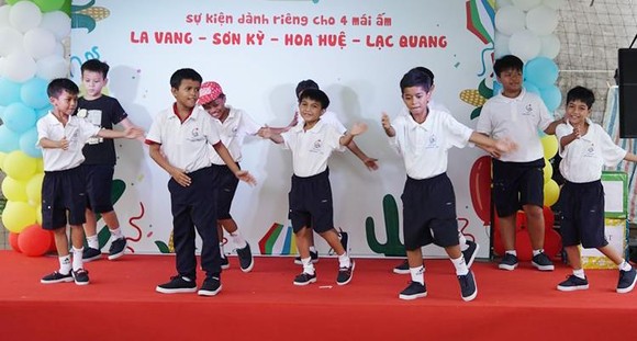 Ngày hội vui chơi hè dành cho trẻ em các mái ấm ảnh 3