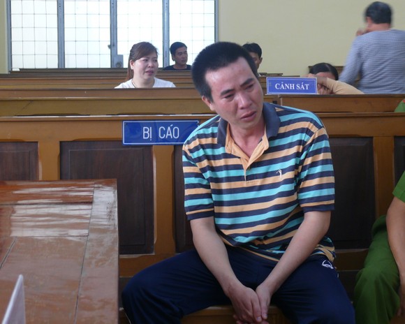 Cà Mau: Chồng tưới xăng đốt vợ vì nghi ngoại tình ảnh 1