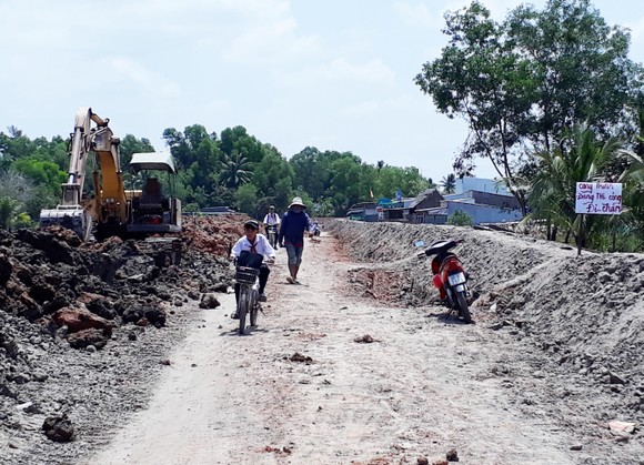 Nhiều công trình thi công “rùa bò” ở Cà Mau ảnh 1