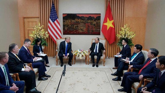 Thủ tướng Nguyễn Xuân Phúc hội kiến Tổng thống Donald Trump ảnh 8