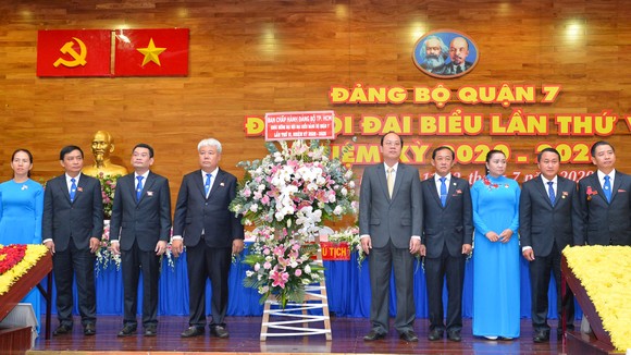 Quận 7 nhiều tiềm lực để phát triển kinh tế ảnh 1
