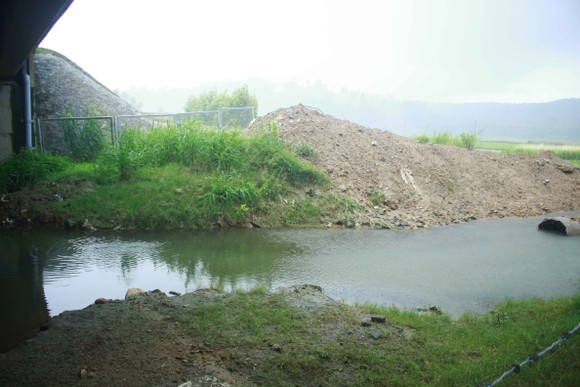 Đã quá 330 ngày chờ lún, vòng xoay Dung Quất nối cao tốc Đà Nẵng - Quảng Ngãi vẫn ngổn ngang ảnh 12