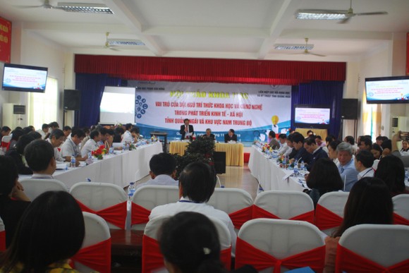 Đội ngũ trí thức khoa học và công nghệ đang góp phần phát triển đất nước ảnh 1