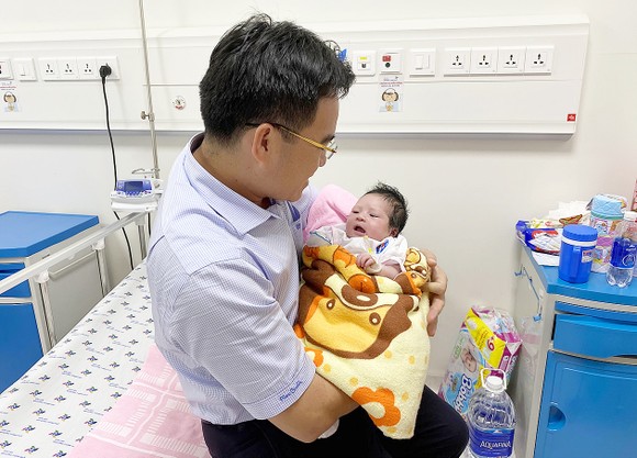 Nợ những trái tim 'lỗi nhịp' ảnh 1