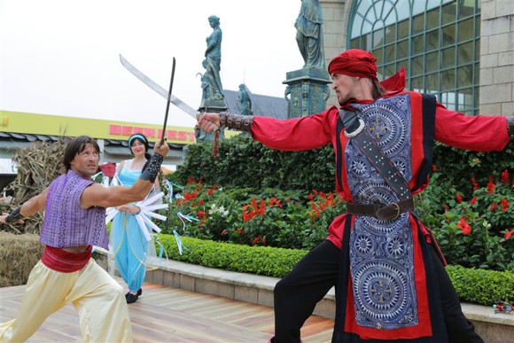 Halloween Sun World Ba Na Hills đẹp rực rỡ với hàng vạn trái bí lớn, nhỏ ảnh 8
