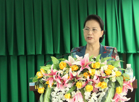 Cử tri kiến nghị đừng để “luật pháp trên trời mà cuộc đời ở dưới đất” ảnh 1
