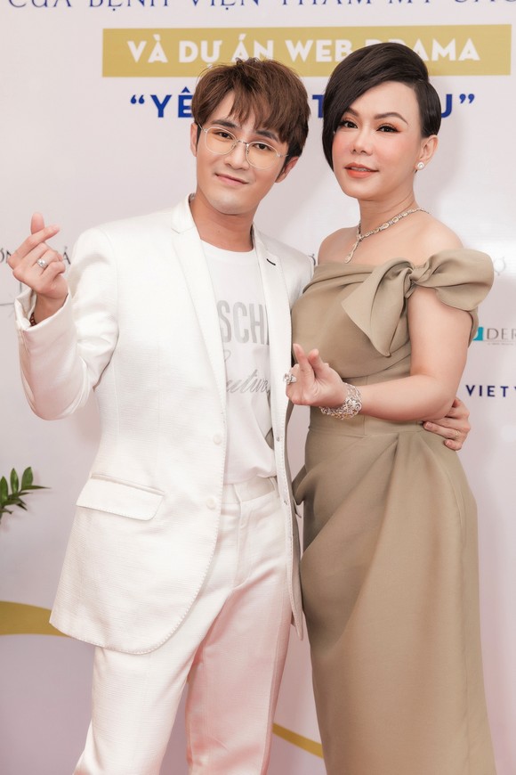 Việt Hương mời dàn nghệ sĩ tham gia phim mới ảnh 1