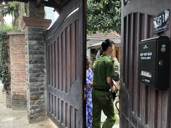 Kết thúc khám xét nhà 2 cựu chủ tịch UBND TP Đà Nẵng ảnh 2