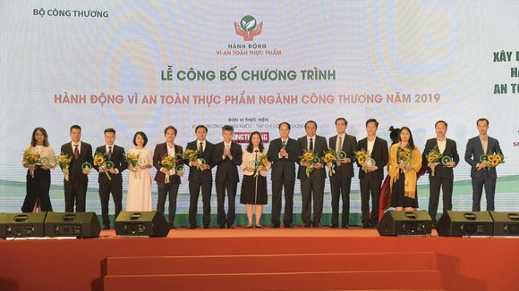 Công bố chương trình vì an toàn thực phẩm năm 2019 ảnh 1