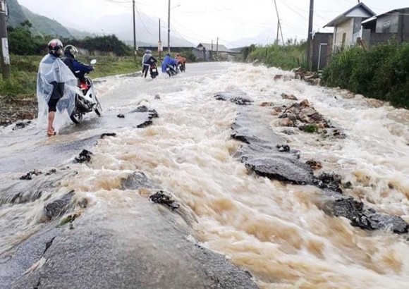 Nắng nóng 39-40 độ C kéo dài ảnh 1