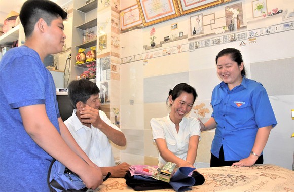 Hiến dâng sức trẻ cho Tổ quốc ảnh 2