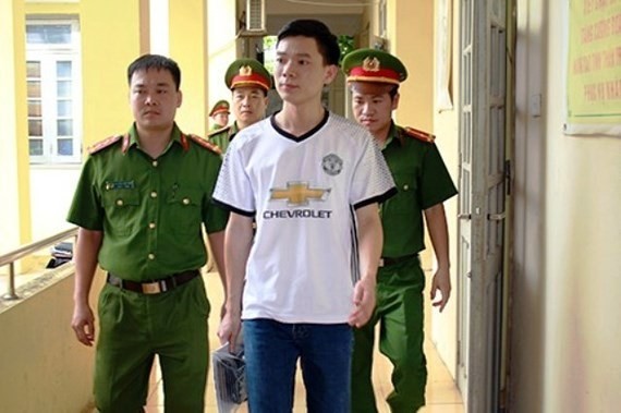 Truy tố bác sĩ Hoàng Công Lương - Nhiều yếu tố chưa thuyết phục ảnh 1