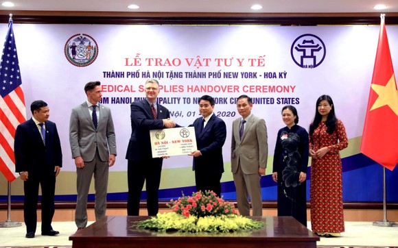 Đại sứ Hoa Kỳ ngưỡng mộ Việt Nam chống dịch Covid-19 thành công ảnh 1