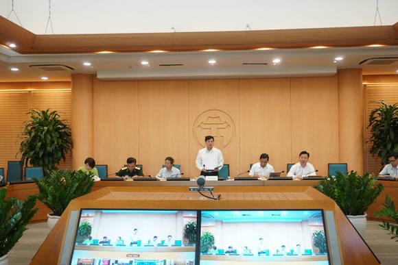 Yêu cầu các bar đông người ở khu phố cổ Tạ Hiện dừng hoạt động để phòng chống dịch Covid-19 ảnh 2