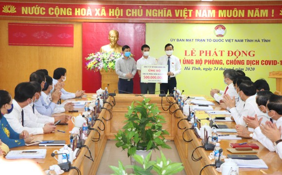 Hà Tĩnh: Hơn 34 tỷ đồng ủng hộ công tác phòng chống dịch Covid-19 ảnh 1