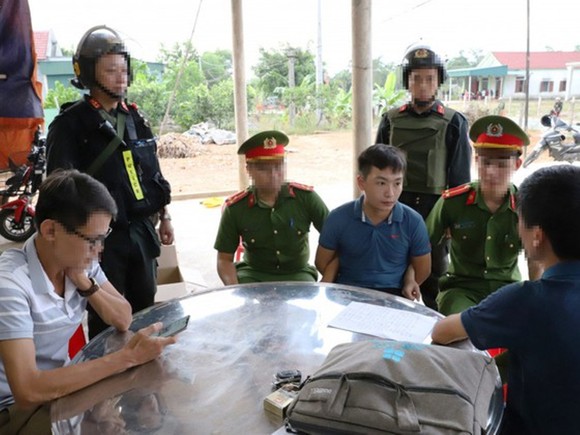 Bắt “ông trùm” thuê vận chuyển 31kg ma túy đá ảnh 2