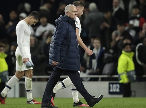 Tottenham kiệt quệ và đang gặp rắc rối ảnh 1