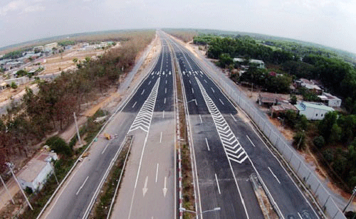 Chốt phương án đầu tư đường bộ cao tốc Bắc - Nam phía Đông ảnh 1