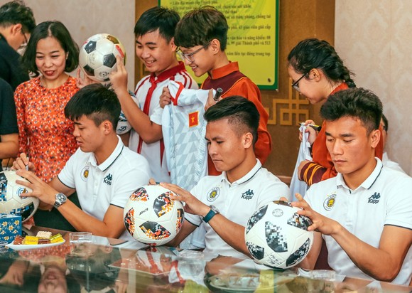 Strong Vietnam - Hành trình của ước mơ và niềm tin ảnh 2