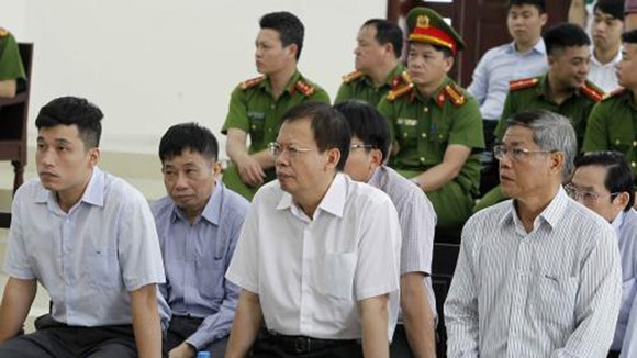 Viện Kiểm sát đề nghị y án sơ thẩm đối với bị cáo Đinh La Thăng ảnh 2