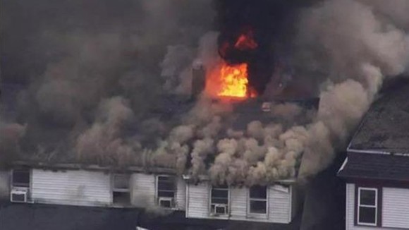 Hàng chục vụ nổ khí gas ở ngoại ô TP Boston, 1 người thiệt mạng, 12 người bị thương ảnh 1