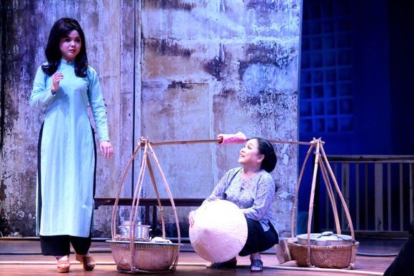 Khủng hoảng kịch bản sân khấu ảnh 1