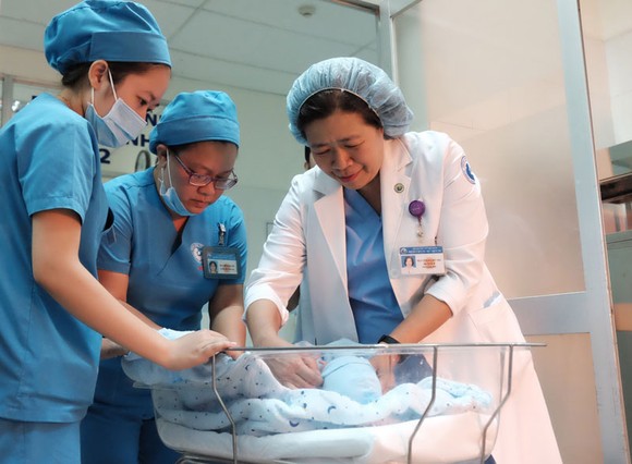 Những công dân đầu tiên của năm 2018 ảnh 1