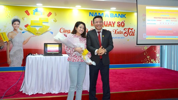 Tìm được chủ nhân những giải thưởng giá trị trong chương trình “Cùng Nam A Bank đón Xuân Tài Lộc” ảnh 2