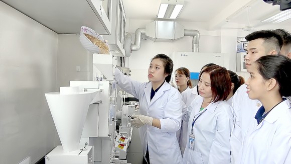 Nâng chuẩn đầu vào đại học ảnh 1